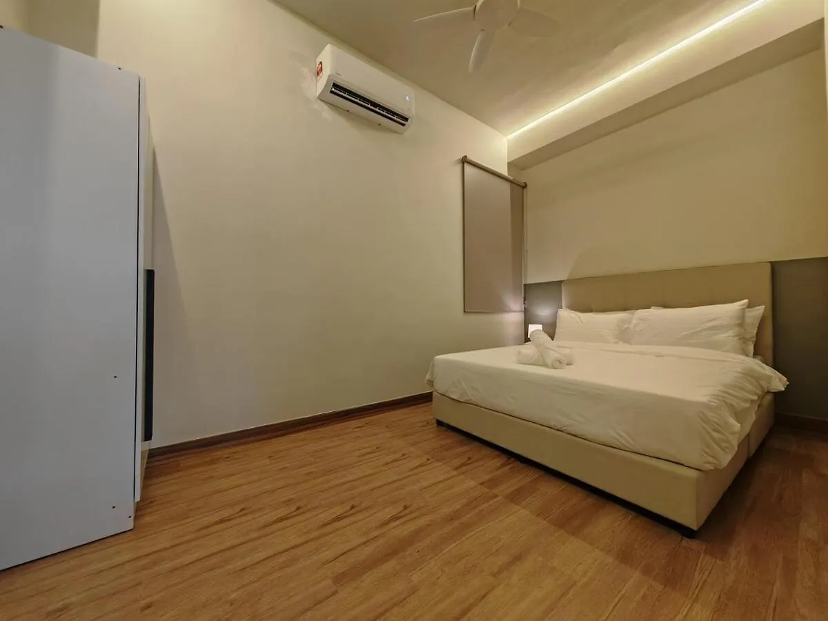 Mykey The Apple Minimalist Malacca City Near Jonker 0*,  ماليزيا